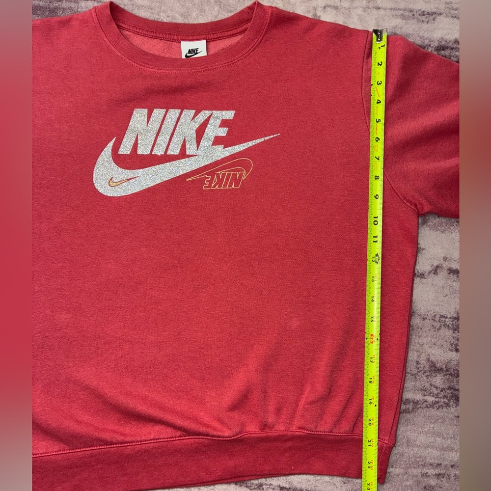 Nike Sportswear Glitter logo Sweater - Red M